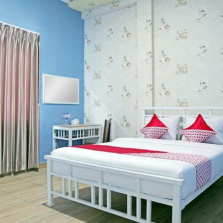 Oyo 1386 Hotel Grand Gabelo Bukittinggi Dış mekan fotoğraf